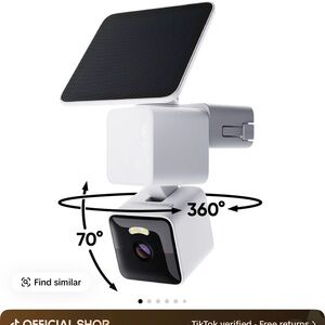 Wyze White Solar-Powered Rotating Outdoor Camera with LED